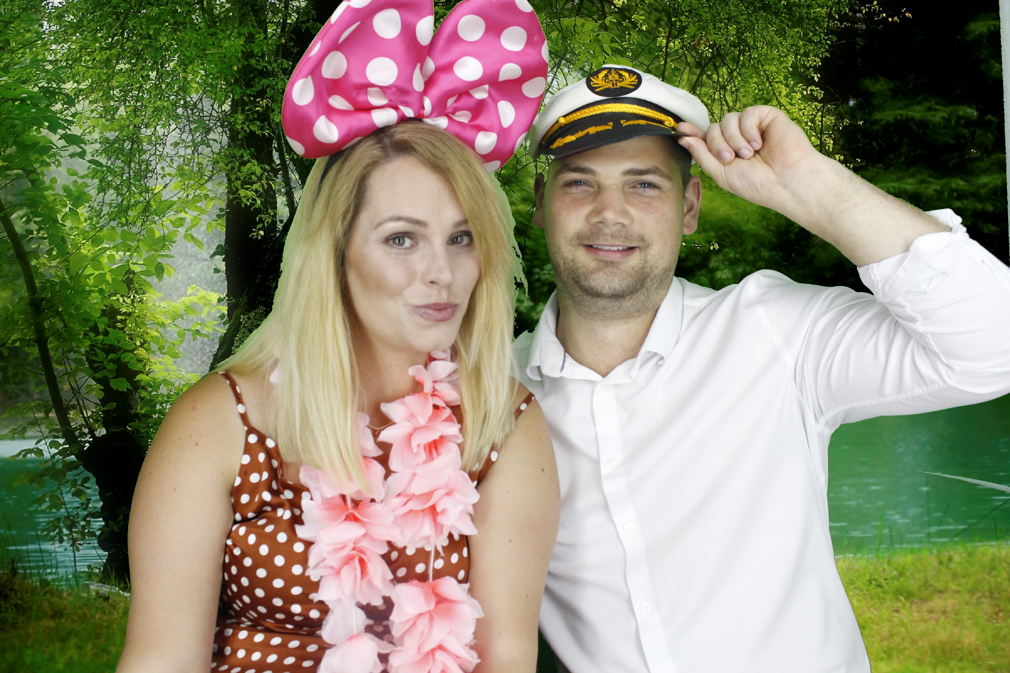 Rebecca and Warren's Wedding | View more photos from the event at gallery.myphotoboothexperience.co.uk/u/MyPhotoBoothExperienceLtd/Rebecca-and-Warrens-Wedding
